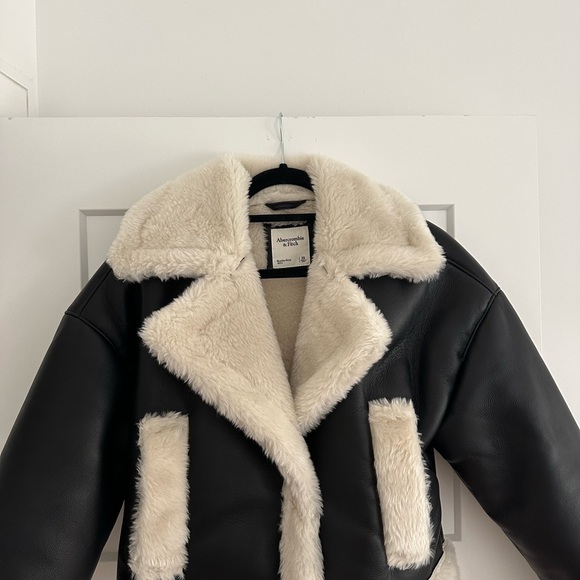 selling abercrombie sherpa lined faux leather jacket - Picture 5 of 7